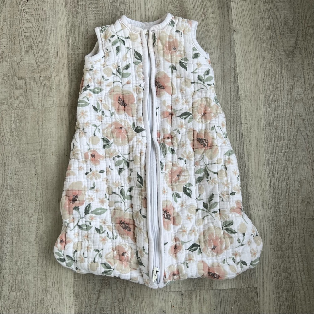 Pottery barn kids size medium, warm, insulated cotton, sleep sack